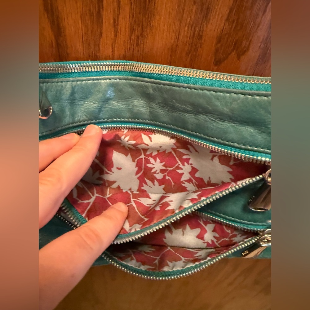 Teal "HOBO" Crossbody Bag - Picture 4 of 8